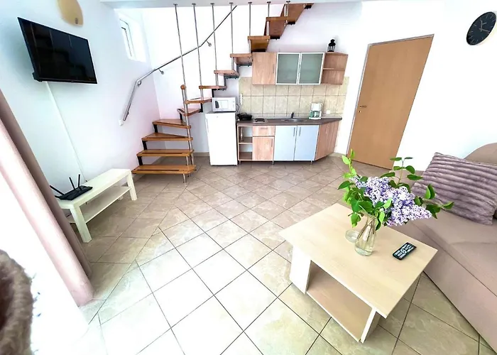 Гостевой дом Emma And Armin & Garden Эфорие Норд