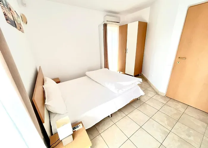 Гостевой дом Emma And Armin & Garden Эфорие Норд