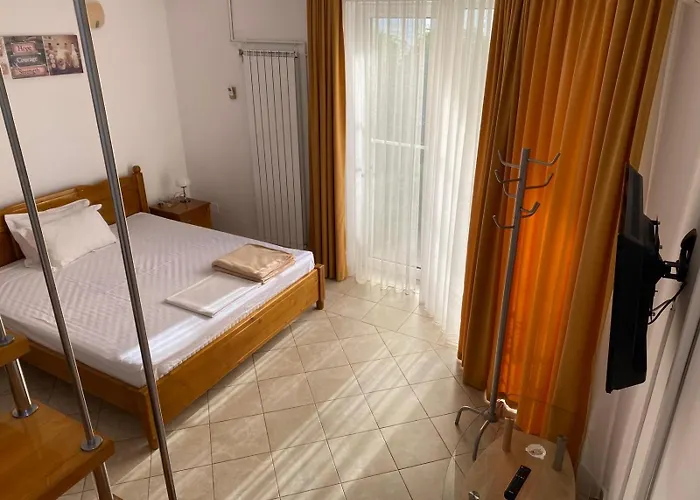 Emma And Armin & Garden 3* Эфорие Норд