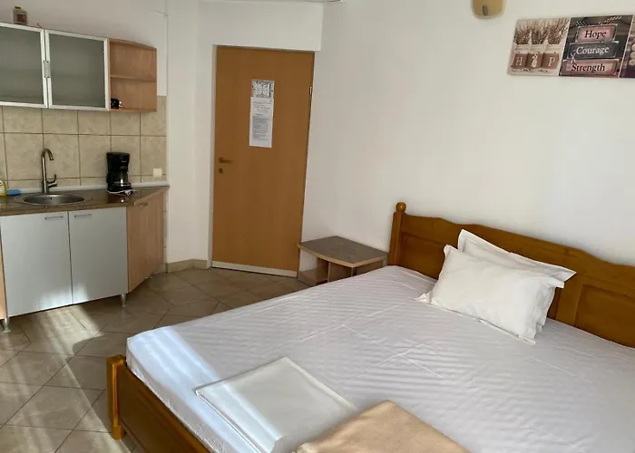 Гостевой дом Emma And Armin & Garden